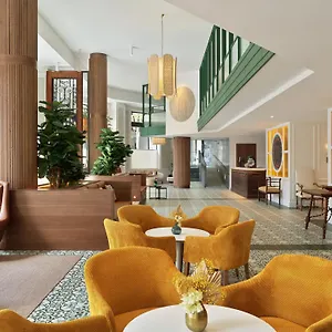 Hotel H10 Casanova ****