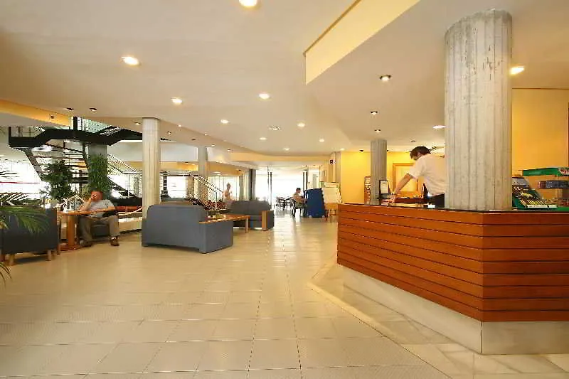***  Aparthotel Flora ポルト・ダ・ポリェンサ スペイン